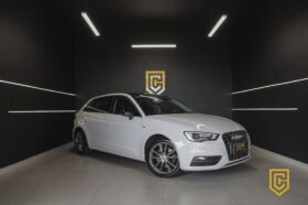 Audi A3 Sportback 1.8 TFSI S-tronic 2014/2015 — Branco, 180 cv