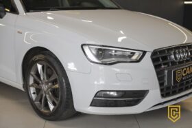 Audi A3 Sportback 1.8 TFSI S-tronic 2014/2015 — Branco, 180 cv
