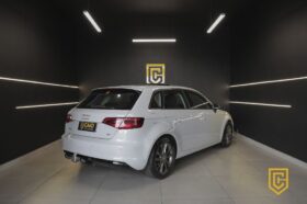 Audi A3 Sportback 1.8 TFSI S-tronic 2014/2015 — Branco, 180 cv