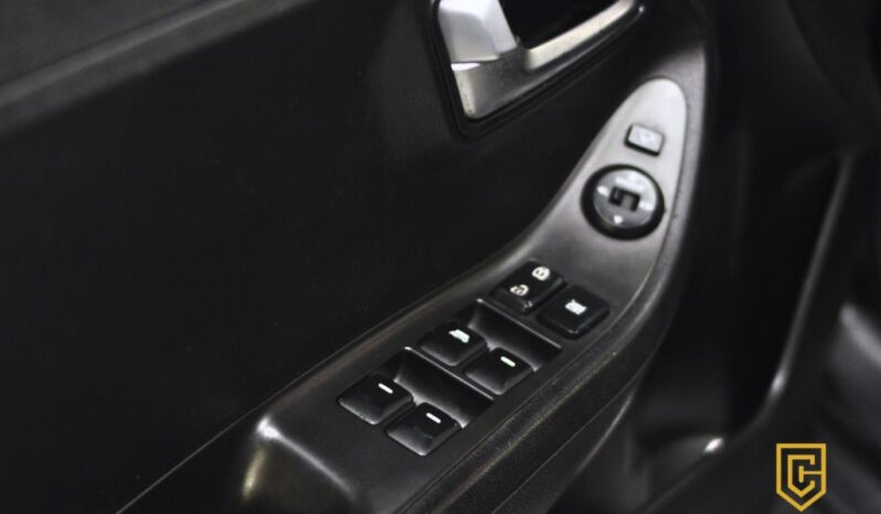 
								Kia Picanto EX 1.0 Flex 2012 — Preto, Compacto Econômico full									