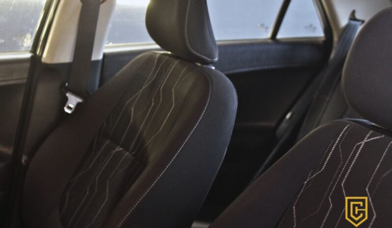 
								Kia Picanto EX 1.0 Flex 2012 — Preto, Compacto Econômico full									